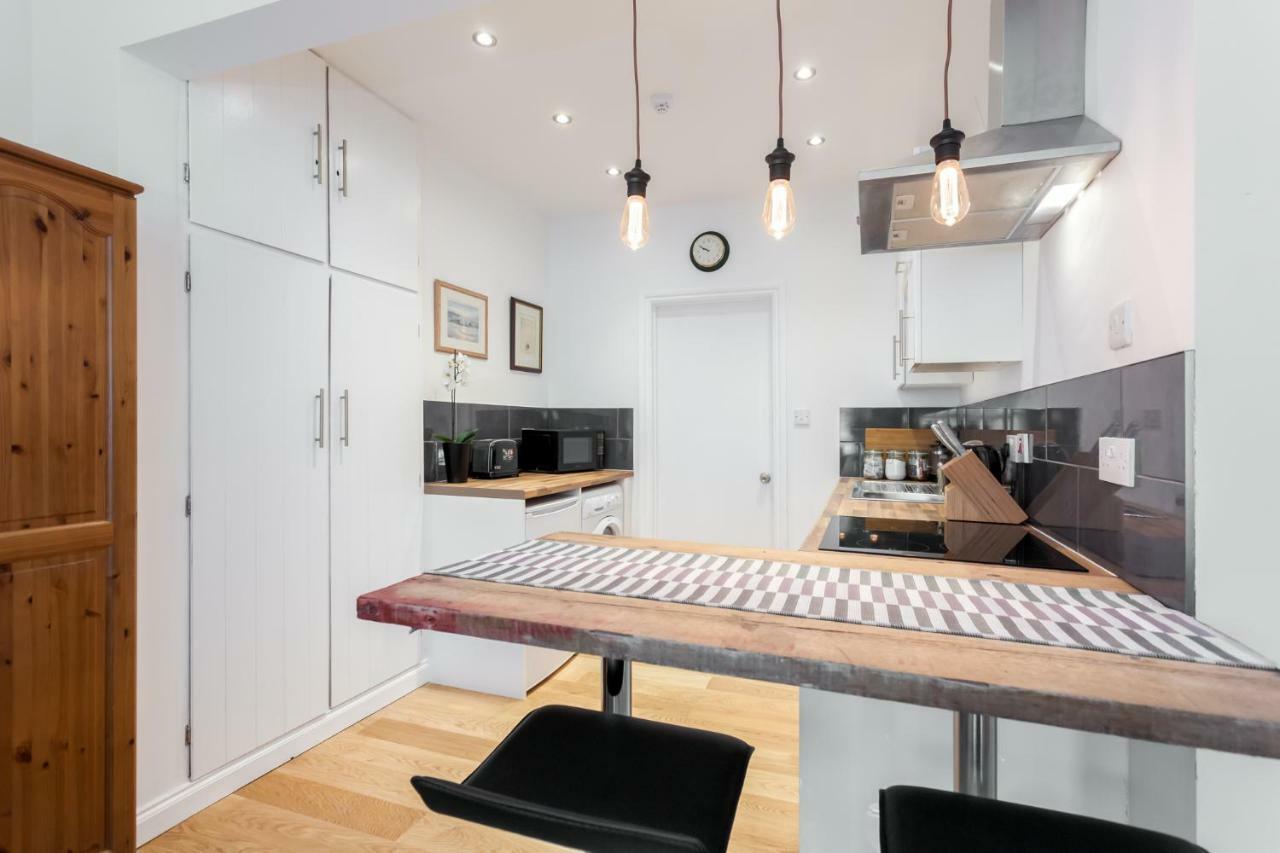 Stylish Town Centre Apartment Close To Beach And Shops Bournemouth Exterior foto